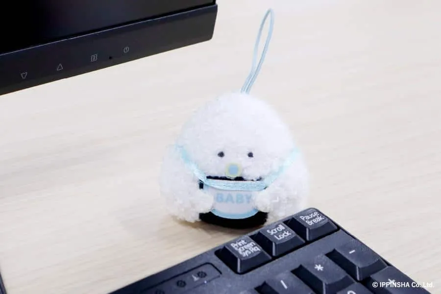 Fluffy Onigiri Plush Keychain Gacha plysjnøkkelring tilfeldig 5–6 cm