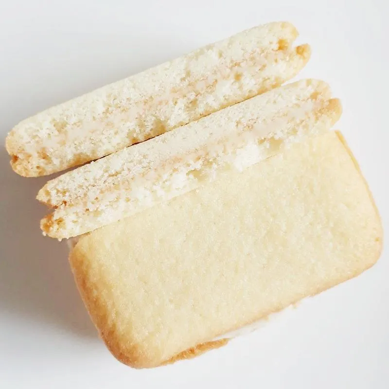 Neo Tokyo Vanilla Cream Biscuits Languly kjeks 129,6 g vaniljekrem