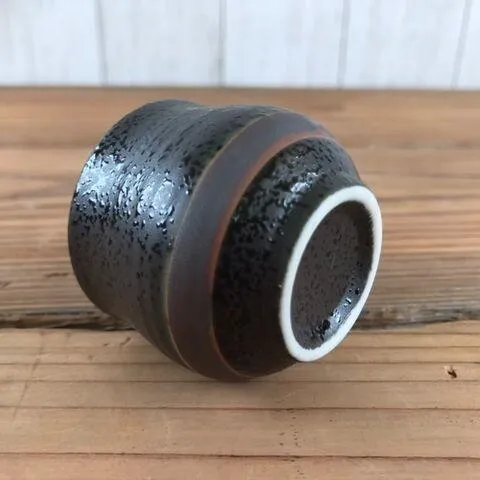 Neo Tokyo Japanese Sake Set tokkuri og kopper svart gaveboks