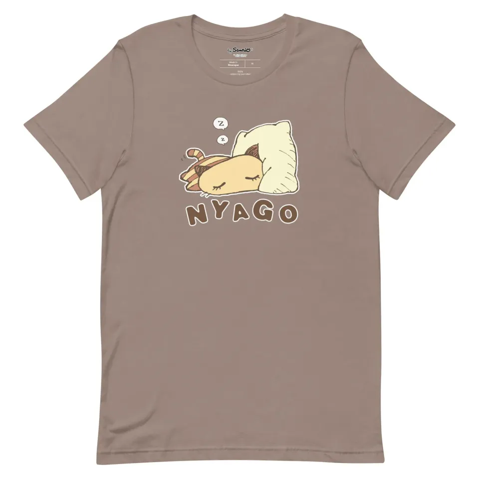 Sanrio Nyago Classic Logo T-skjorte Pebble XS–3XL bomull
