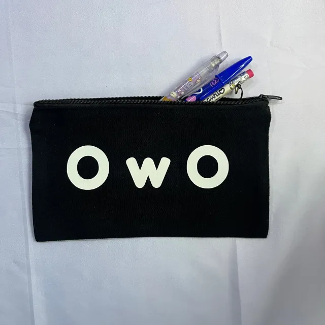 Kururu4ever OwO and UwU pennal White OwO 12 × 21 cm