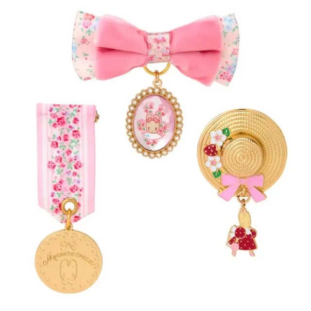Hello Kitty Marroncream Fashion Show 40th Anniversary brosjesett 3-pakning