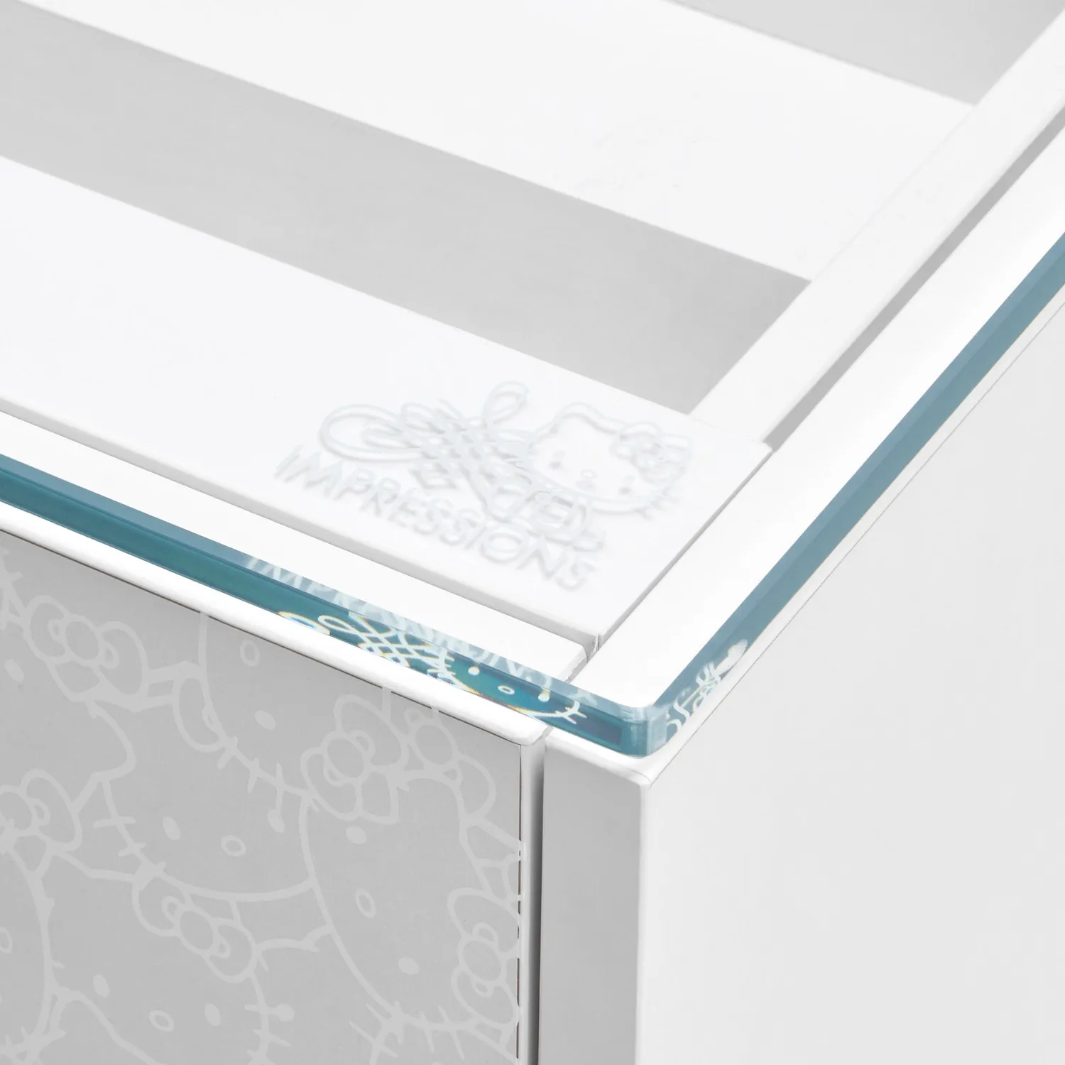 Hello Kitty SlayStation Mini Vanity Table sminkebord gull med glassplate
