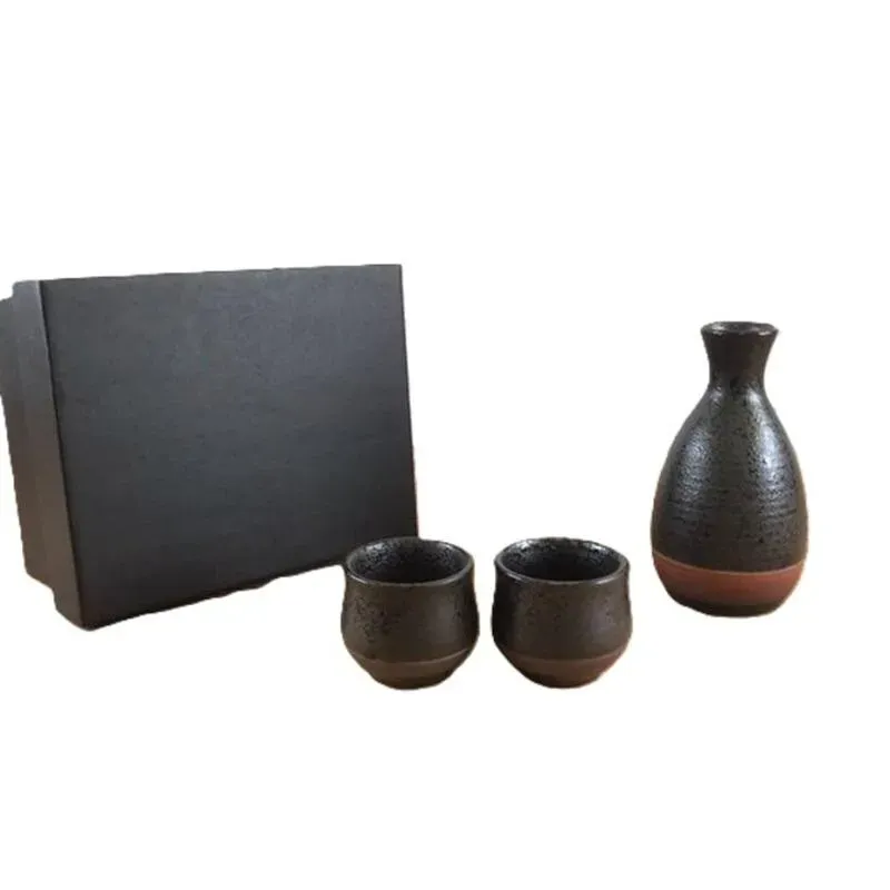Neo Tokyo Japanese Sake Set tokkuri og kopper svart gaveboks