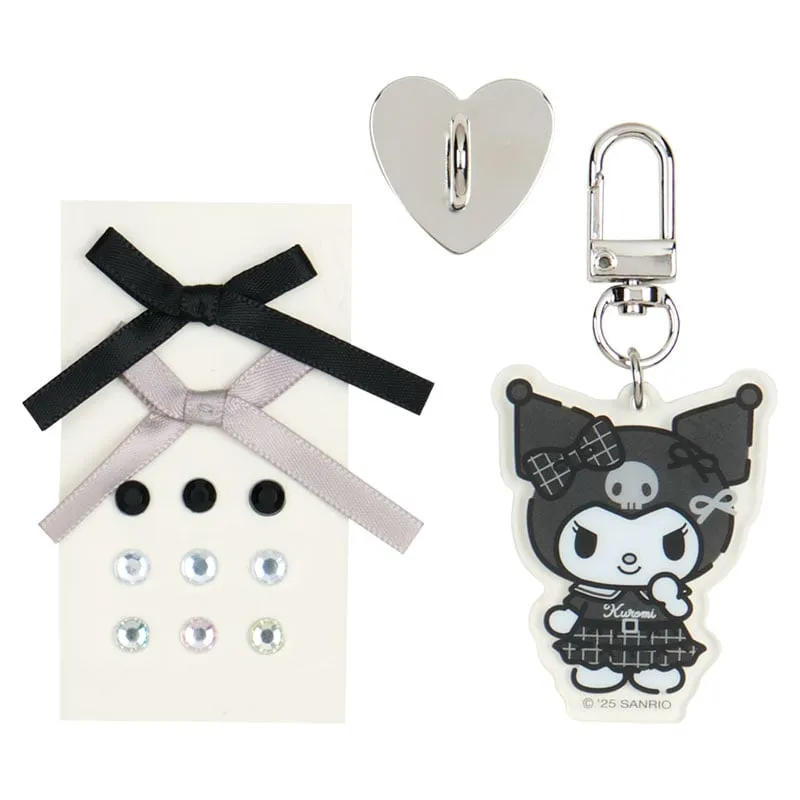 Hello Kitty Silver Houndstooth Kuromi smartphone charm-sett med charms