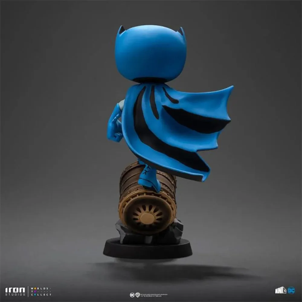 Batman MiniCo BATMAN on Bat-Signal blå vinylfigur