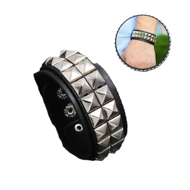 Neo Tokyo Harajuku Punk Fashion Black Leather Pyramid Studs Bracelet armbånd